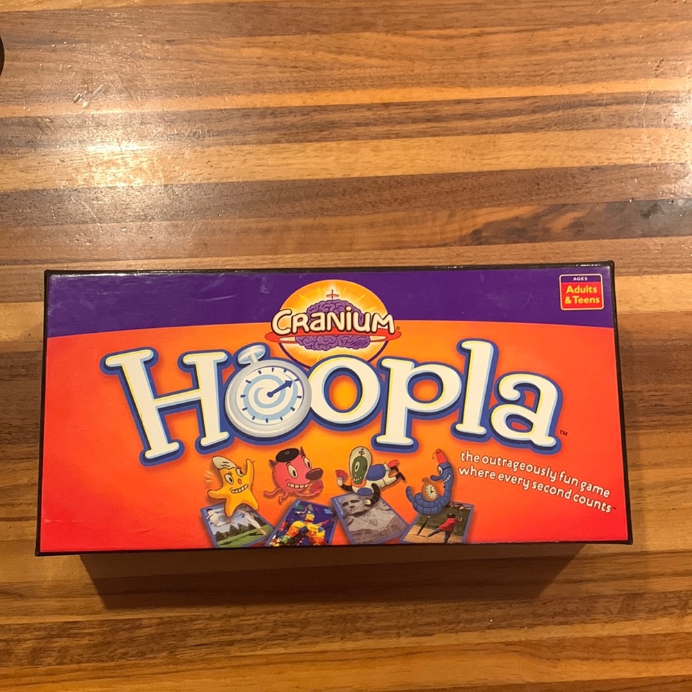 Hoopla game by Cranium